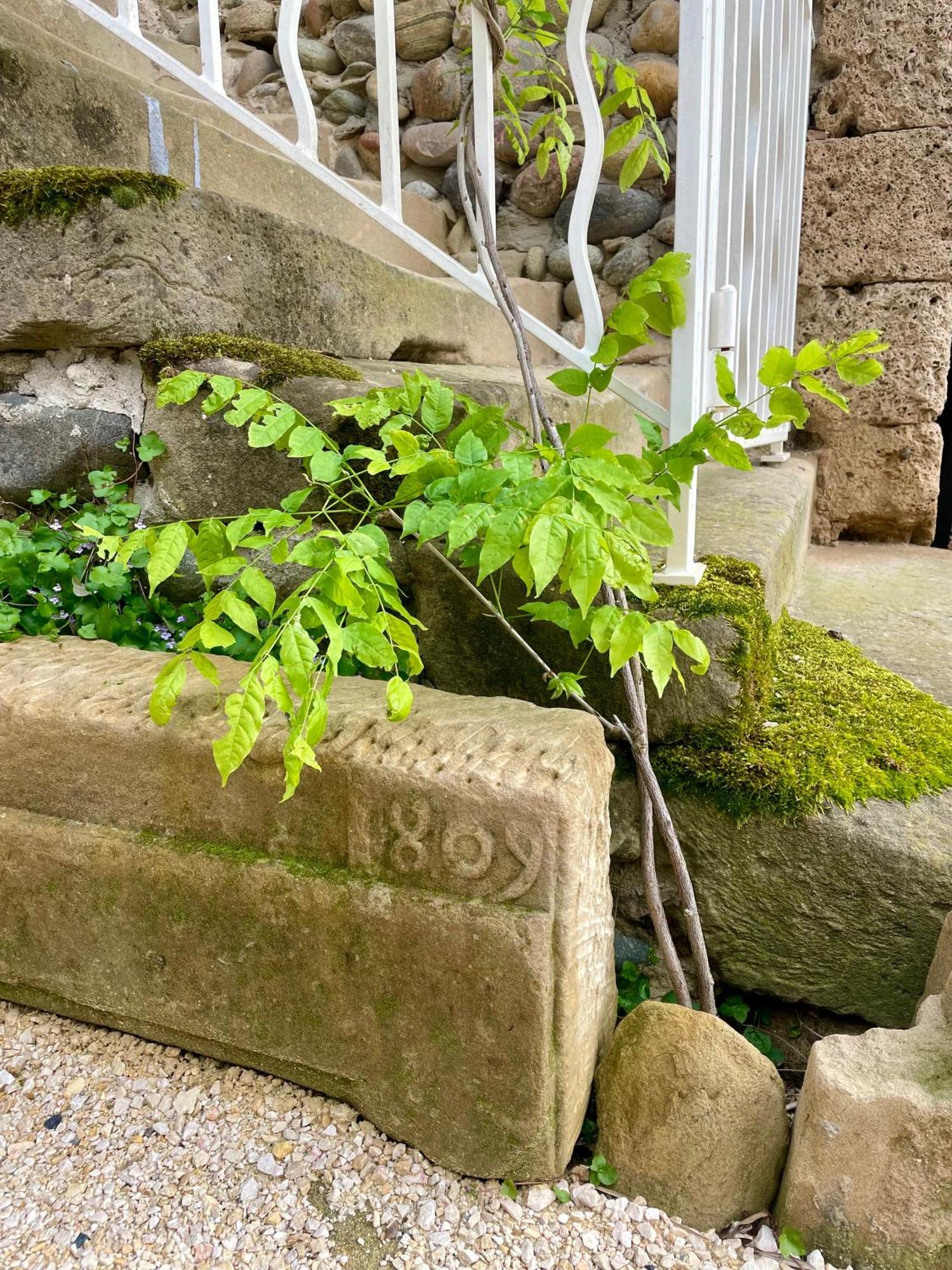 La Suite Dromoise 1809 Saint-Paul-les-Romans Exterior photo